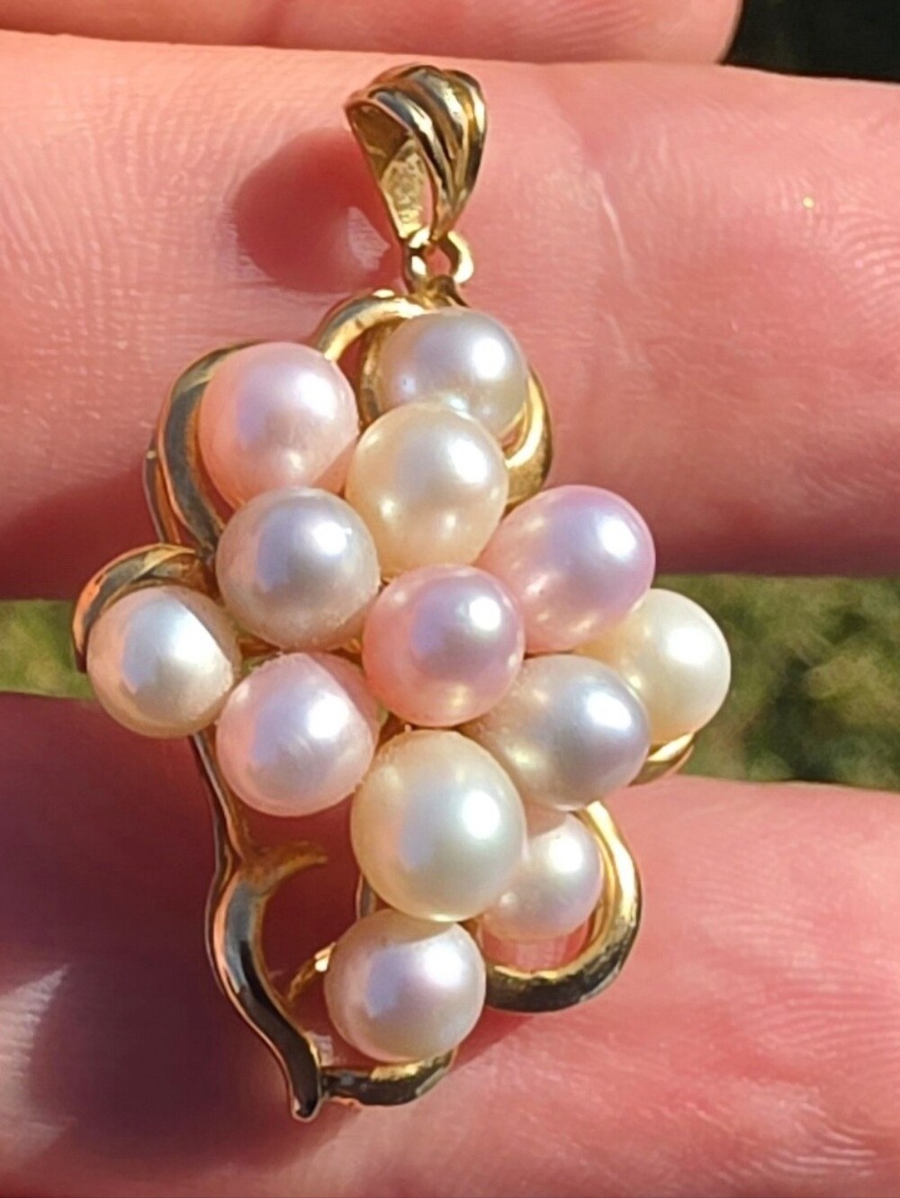 Vintage Heng Ngai HN 10K Gold Multicolor Freshwater Pearl Cluster Pendant